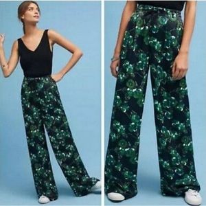 Sz 12 Elevenses Anthropologie Floral Green & Black Silky High Waist Flare Pants